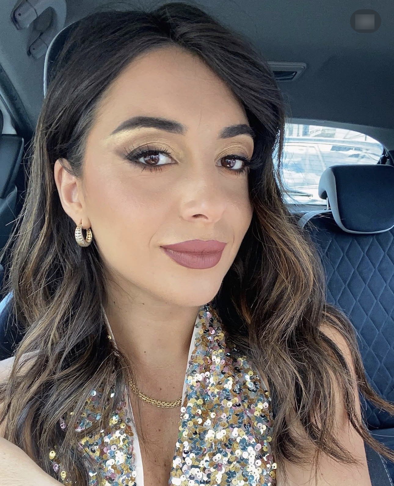Glam giorno, labbra rosate — make-up Napoli